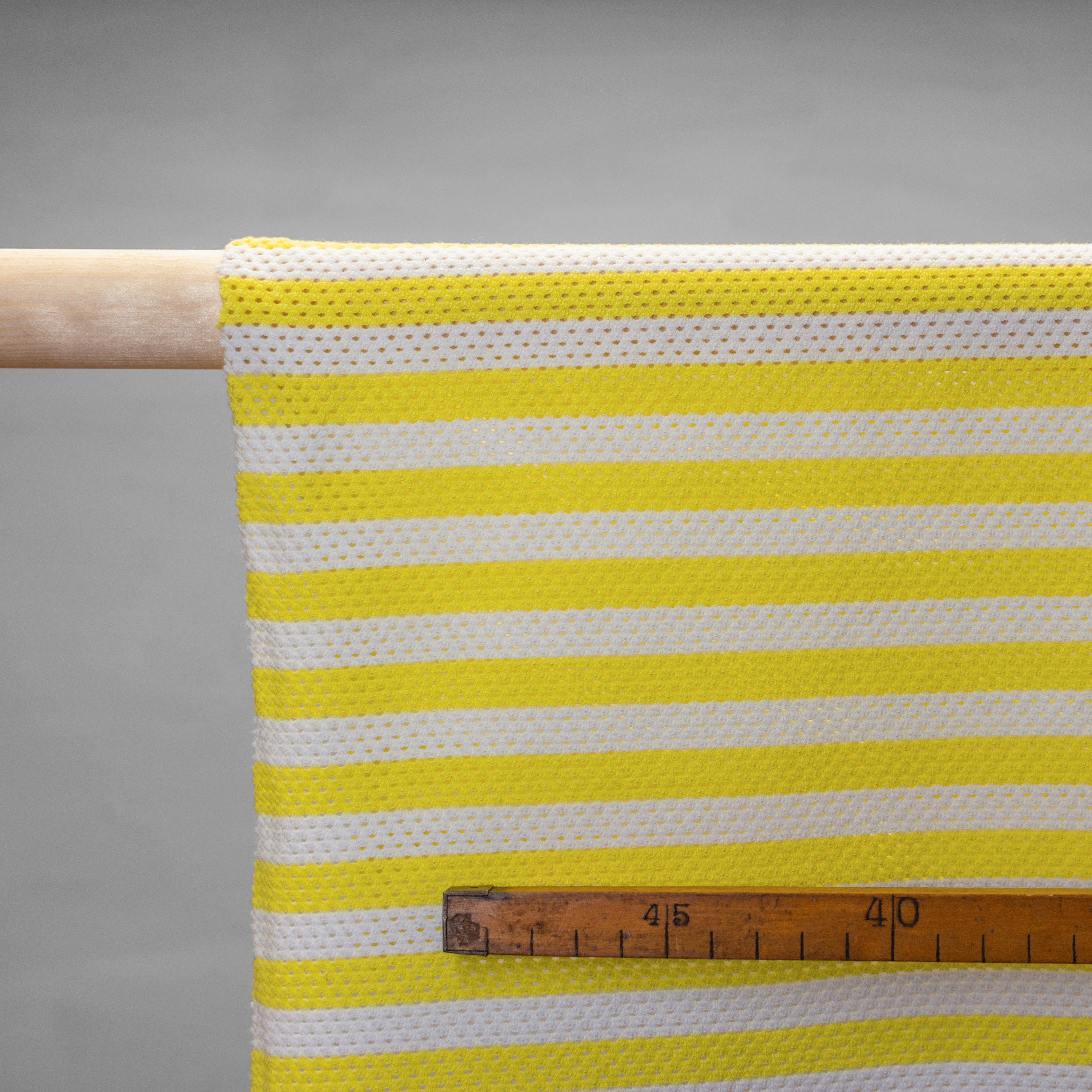 Cotton - mesh heavy - stripes yellow white